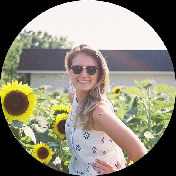 Profile Picture of Mary-kate Haslbauer (@mk_haslbauer) on Poshmark