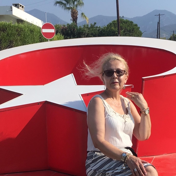 Profile Picture of Zeliha Turgut canbaz (@canbaz) on Poshmark