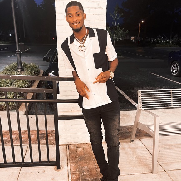 Profile Picture of Alvin Alexander (@poloshawty19) on Poshmark