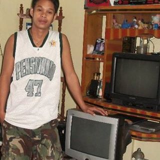 Profile Picture of Dhaniel Dilao (@dhaniel.dilao) on Facebook