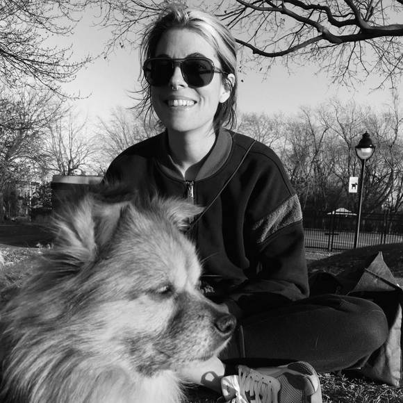 Leslie Dabit - Poshmark Profile Picture of Leslie Dabit (@leslienette) on Poshmark