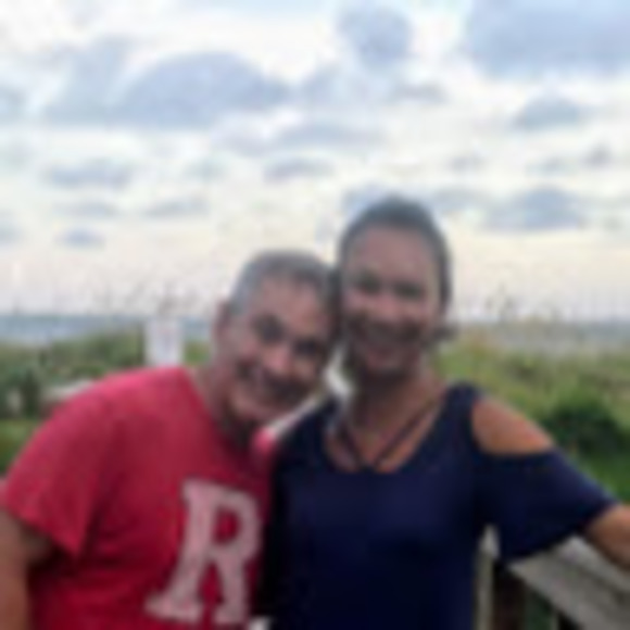 Profile Picture of Christina Errichetti (@christinaerrich) on Poshmark