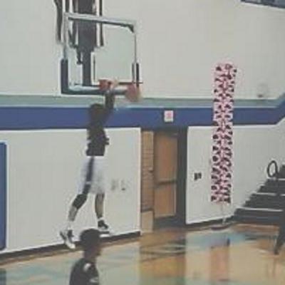Profile Picture of Jacob Betts (@JacobBetts32) on Twitter