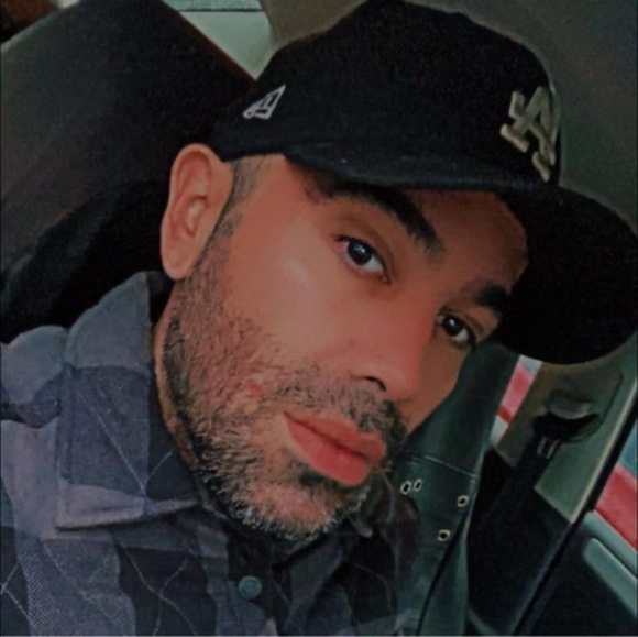 Profile Picture of Mike Cantu (@dusk805) on Poshmark