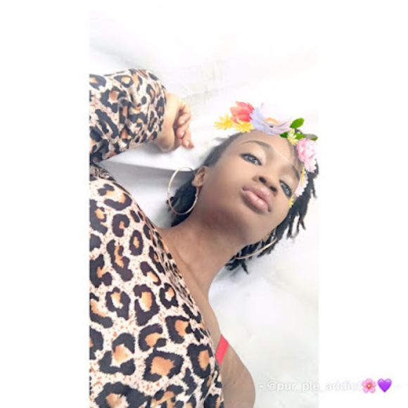 Profile Picture of Syntyche Ahinakwah (@syntychea) on Poshmark