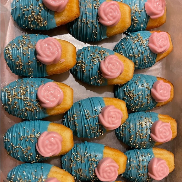 Profile Picture of Samira Jimenez (@jimenezsami809) on Poshmark