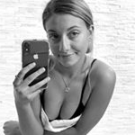 Profile Picture of B (@belladotson) on Instagram