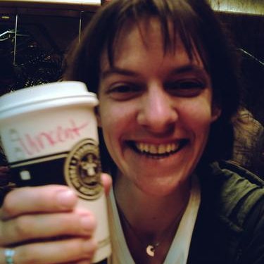 Profile Picture of Lindsay Sparrow (@Linzi_Jay) on Twitter