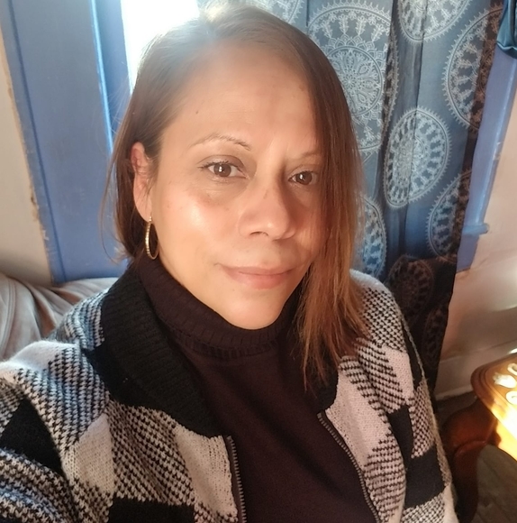 Profile Picture of Juana Calderon (@juanacaldero746) on Poshmark