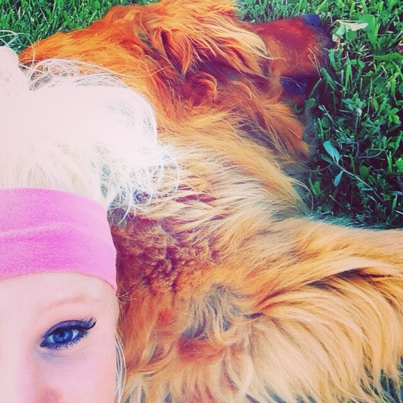 Profile Picture of Abby Roghair (@abbagail24) on Poshmark