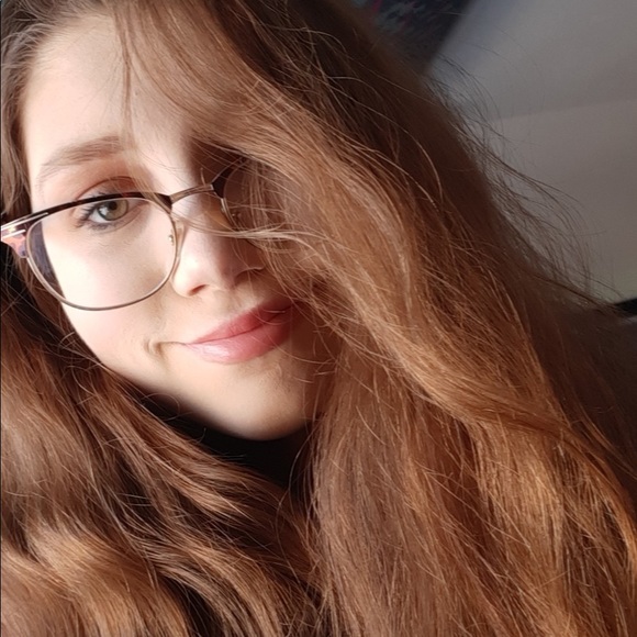 Mckenna Kaszynski - Poshmark Profile Picture of Mckenna Kaszynski (@causinacalamity) on Poshmark