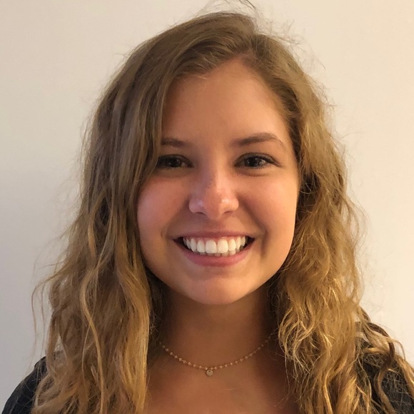 Profile Picture of Jenna Heffler (@hefflerj) on Poshmark
