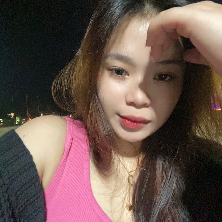 Profile Picture of claudine (@mis.claudine) on Tiktok