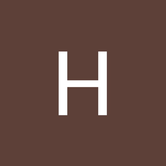 Profile Picture of Haley Graczyk (@haleygraczyk) on Poshmark