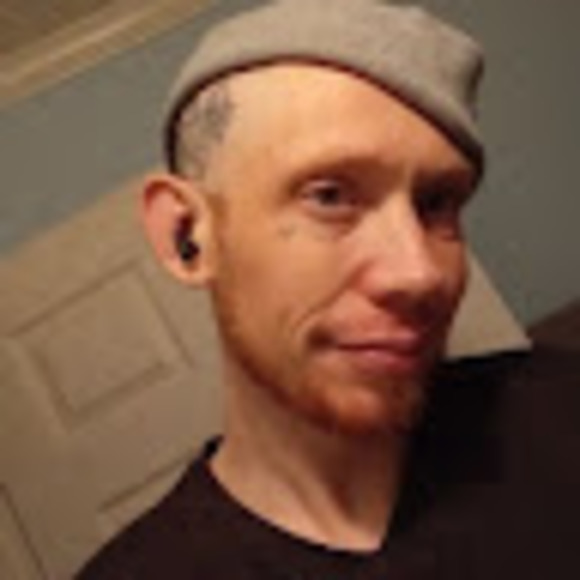 Profile Picture of Dwayne Ebmeyer (@dwayneebmeyer) on Poshmark