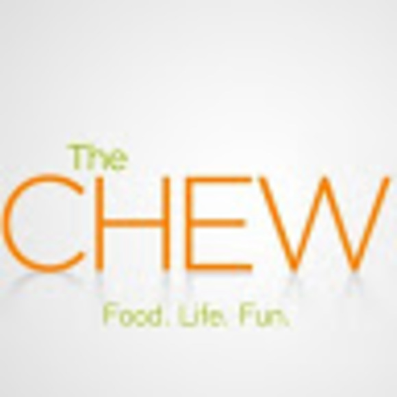 Profile Picture of Kathryn Chew (@katchew88) on Poshmark