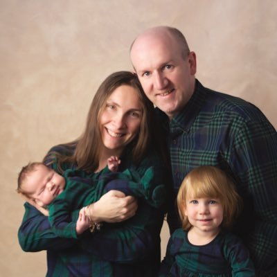 Profile Picture of Pamela Addison- Healthcareherowidow❤️ (@readingswan) on Twitter