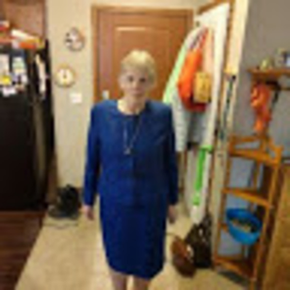 Profile Picture of Merry ann Dosser (@madhkr0412521) on Poshmark