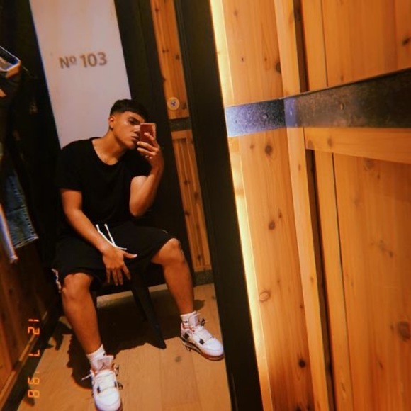 Profile Picture of Kevin ivan Torres borrero (@kevinivan455) on Poshmark
