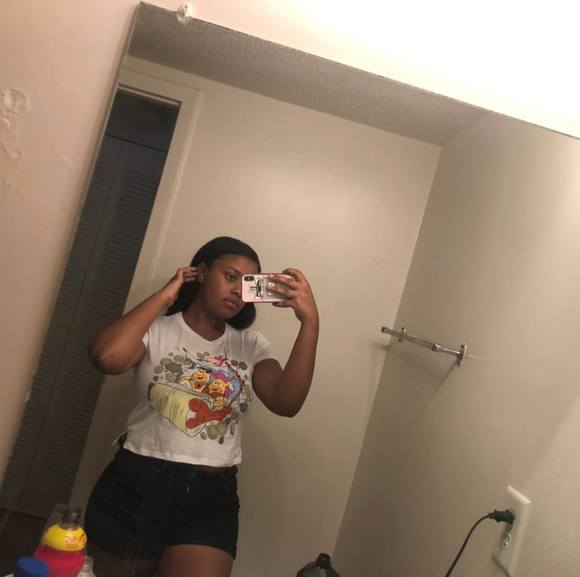 Profile Picture of Shanasia Fultz (@shanasiafultz9) on Poshmark