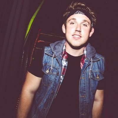 Profile Picture of David Buczkowski (@legendarydavidb) on Twitter