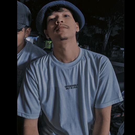 Profile Picture of HowardDrake (@bertwprticj) on Tiktok