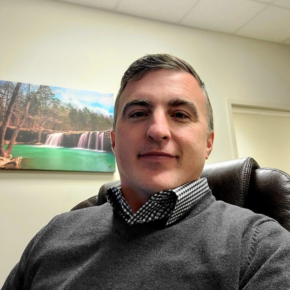 Profile Picture of Brian Benton (@brianrbenton) on Poshmark