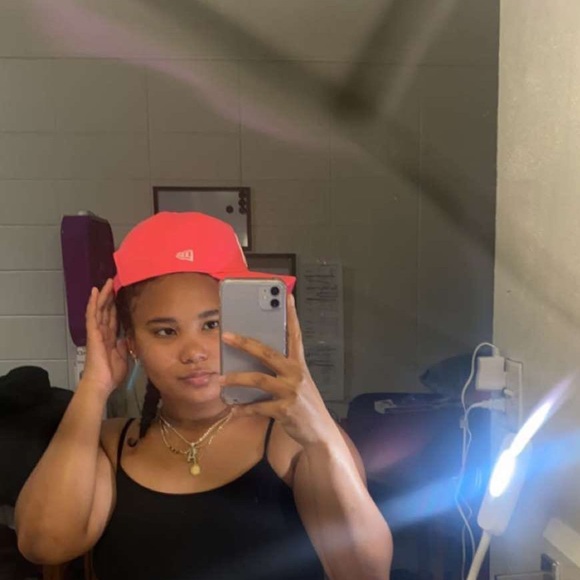 Profile Picture of Aliyana Calvey (@aliyanacalvey) on Poshmark