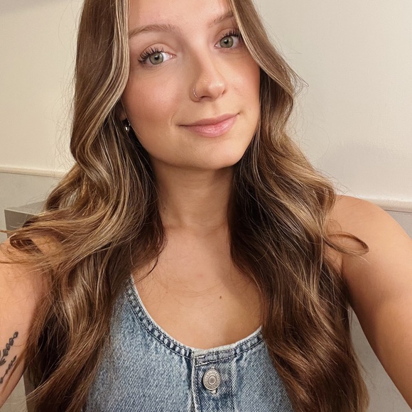 Profile Picture of Emily Reimer (@emilyreimer507) on Poshmark
