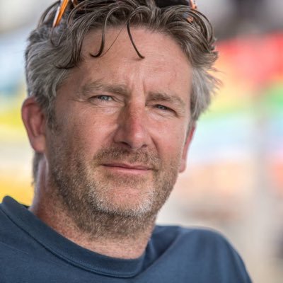 Profile Picture of Andy Holland (@Topper700) on Twitter