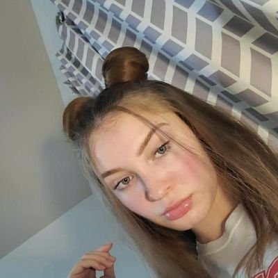 Profile Picture of Cali Roberts (@CaliRoberts5) on Twitter