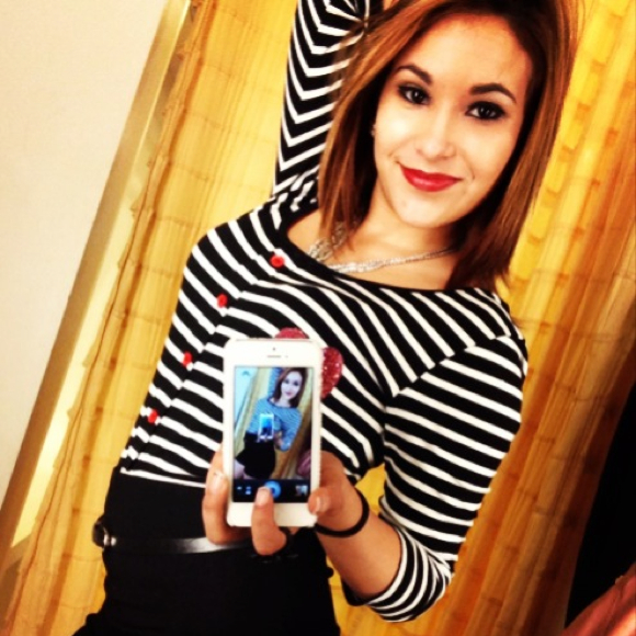 Profile Picture of Lorimar Diaz (@loridiaz) on Poshmark