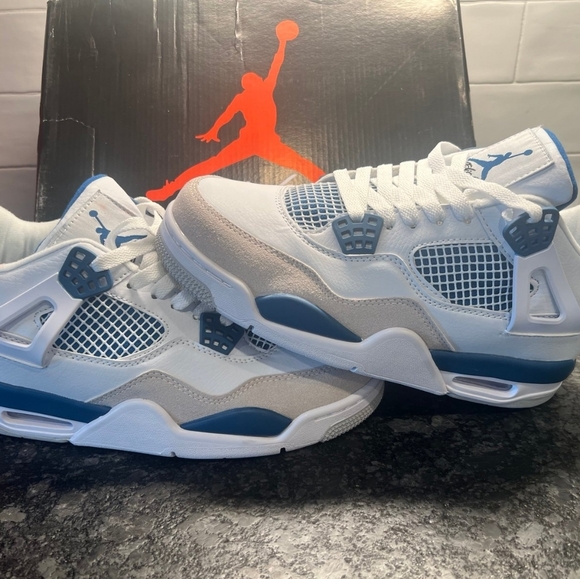 Briget Nelon - Poshmark Profile Picture of Briget Nelon (@nelon9895) on Poshmark