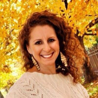 Profile Picture of Laura Beaty (@lbeaty25) on Twitter