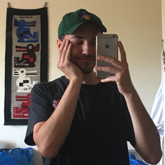 Profile Picture of Matthew Leger (@matthewleger) on Poshmark