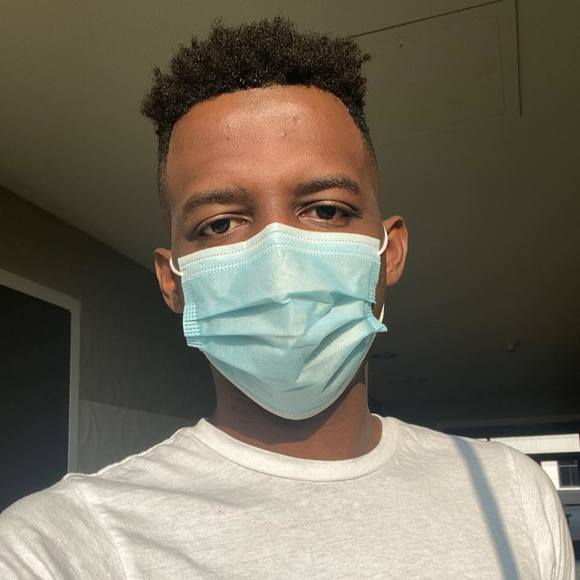 Profile Picture of Peterson Duclona (@pduclona1) on Poshmark