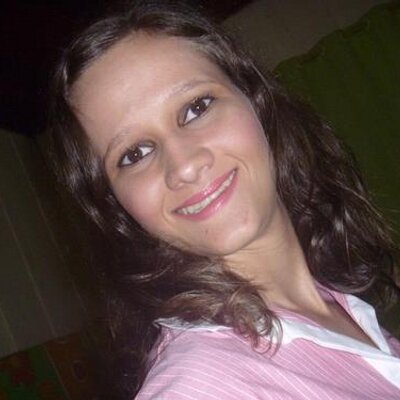 Profile Picture of Elizabeth Oficial (@ElizabethKoll) on Twitter