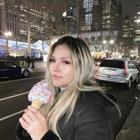 Profile Picture of Aileen Velasquez (@soto77) on Poshmark