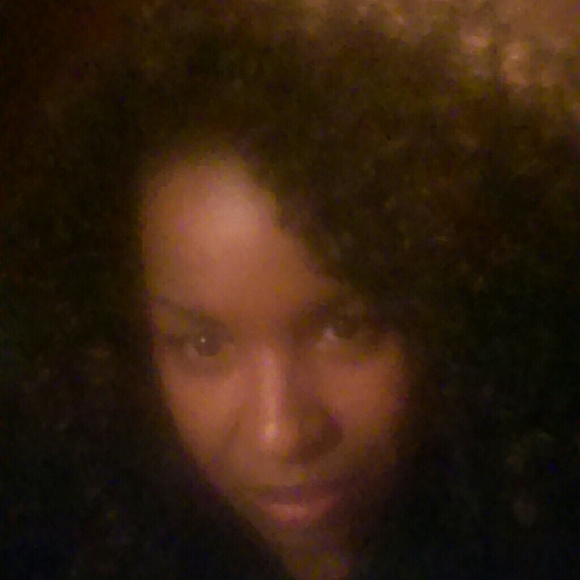Profile Picture of Stacey Nollie (@staceynollie423) on Poshmark