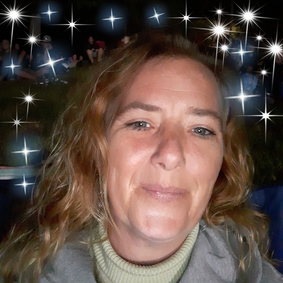 Profile Picture of Nicole Campbell (@alicya17) on Poshmark