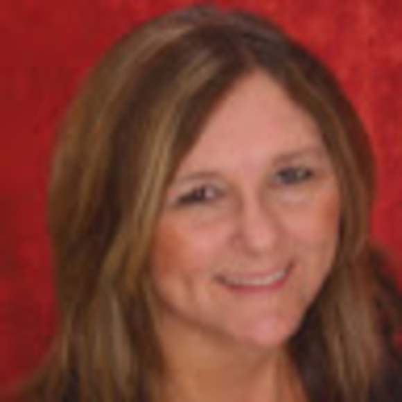 Profile Picture of Joy Campbell (@joycampbell230) on Poshmark