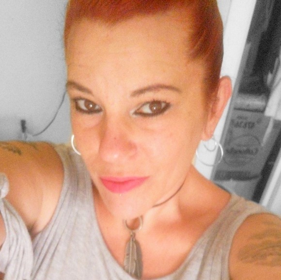 Profile Picture of Patricia Jinks (@pinkdeeregirl69) on Poshmark