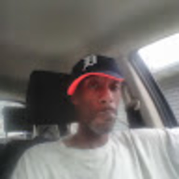 Profile Picture of Slim Cognac (@slimcognac) on Poshmark