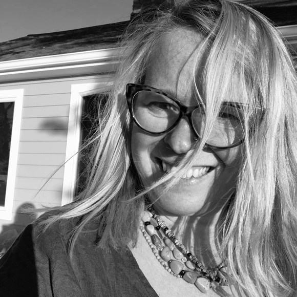 Profile Picture of Kristen Hallagan (@khallagan) on Poshmark