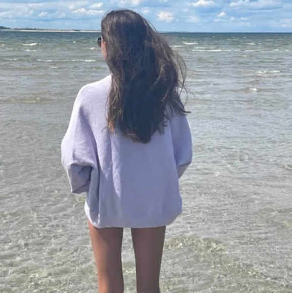 Profile Picture of Alexis Lohnes (@alexiskc2417) on Poshmark