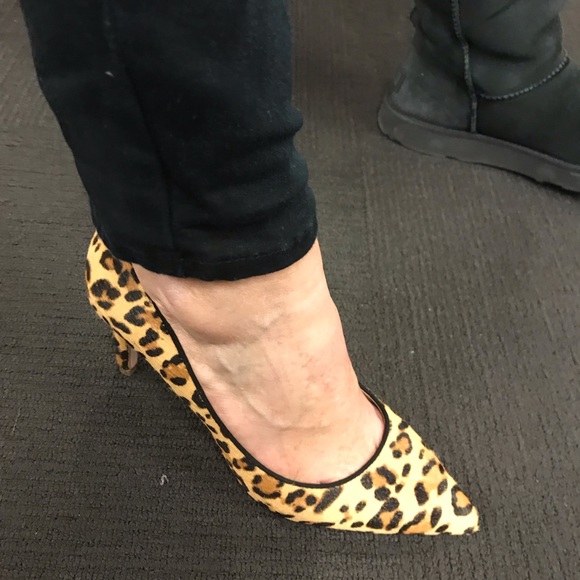 Profile Picture of Kerrin Connors (@kzimme2) on Poshmark