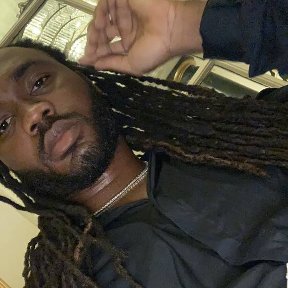 Otis Ben - Poshmark Profile Picture of Otis Ben (@snap21) on Poshmark