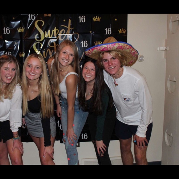 Avery Mccarthy - Poshmark Profile Picture of Avery Mccarthy (@mccarthyav) on Poshmark