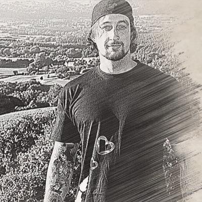 Profile Picture of Simon Dwyer (@simonmarkthomas) on Twitter