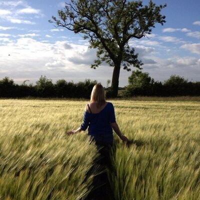 Profile Picture of Kate McFarland (@K8MCF) on Twitter